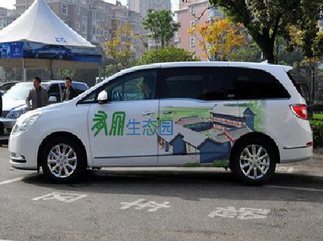 浏阳市户外车贴喷绘如何保持效果?